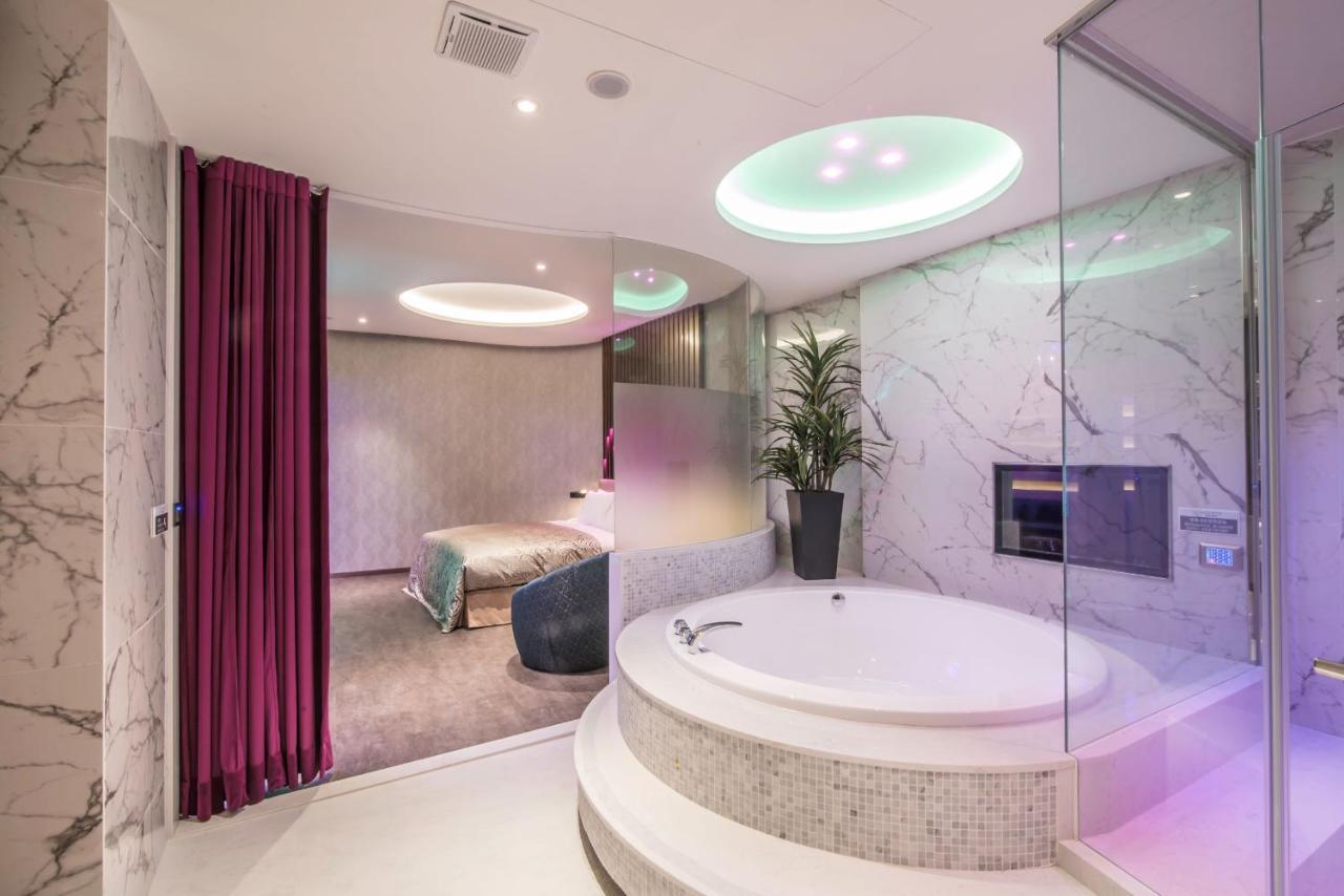 Luv U Motel Cao Hùng Ngoại thất bức ảnh