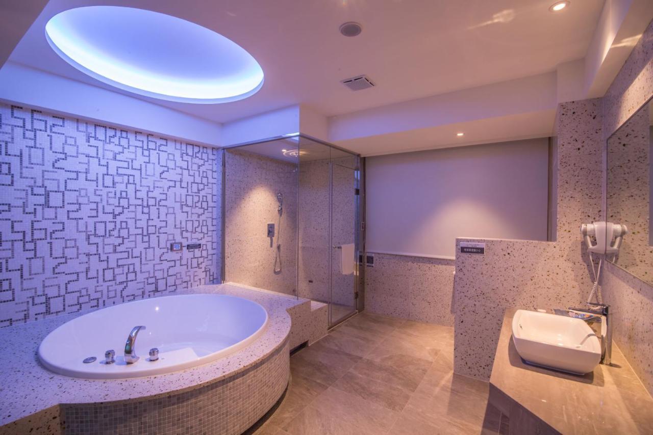 Luv U Motel Cao Hùng Ngoại thất bức ảnh